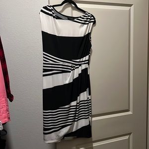 GORGEOUS KNEE LENGTH DRESS